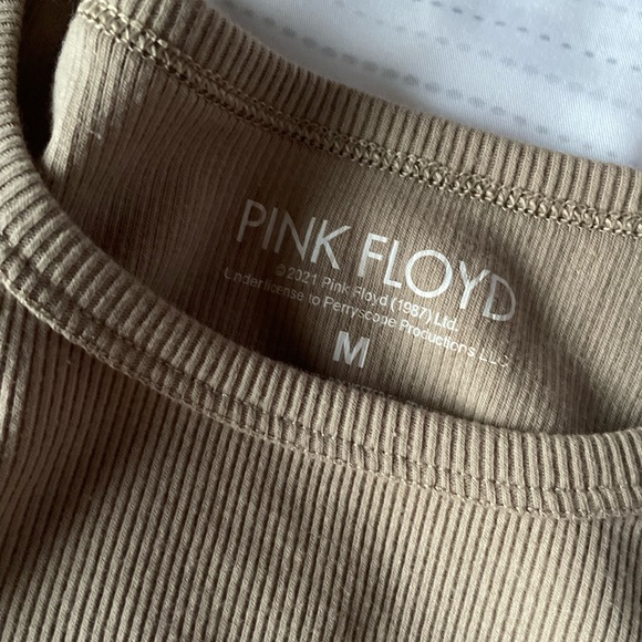 tan graphic tank - Picture 2 of 2